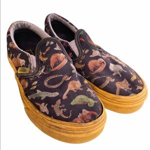 Vans nat geo slip on shoes size 13.5 kids